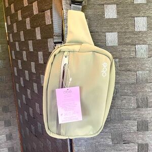Brand new Obe’ waist pack or cross body. Olive green. Adjustable strap.